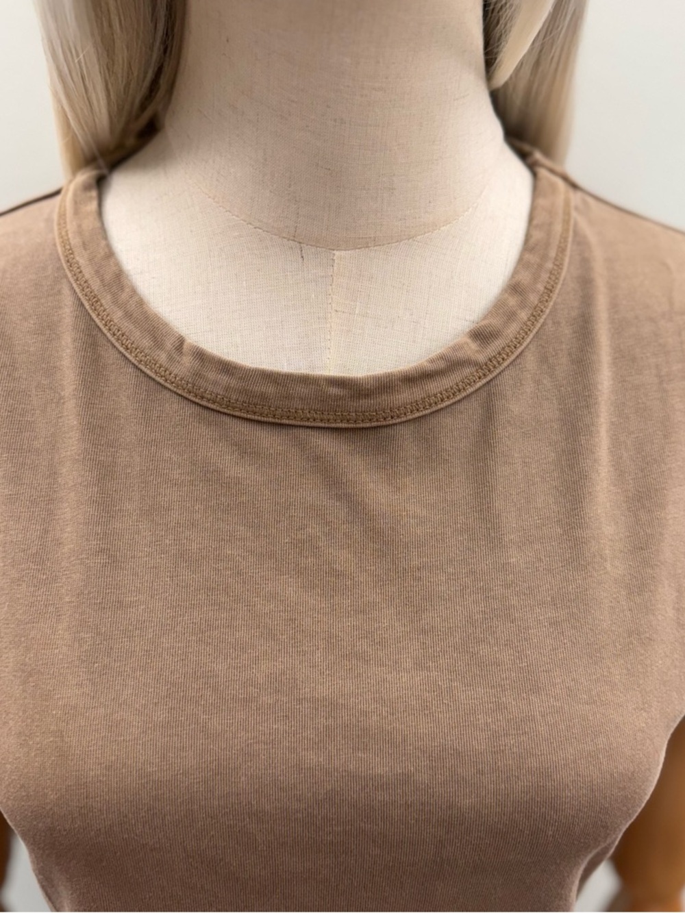 Academy Brand Women’s Brown Basic T Shirt Size S 100% Cotton Crew Neck - Picture 4 of 12